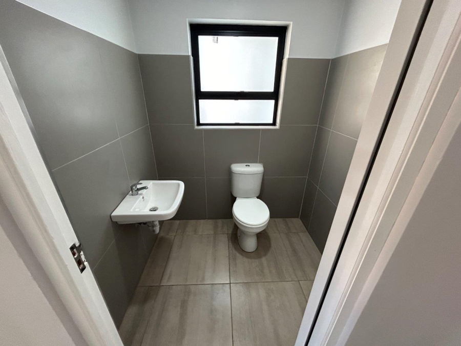 9 Bedroom Property for Sale in Jeffreys Bay Central Eastern Cape
